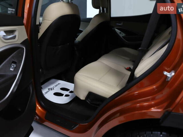 Помаранчевий Хендай Санта Фе, об'ємом двигуна 2.36 л та пробігом 180 тис. км за 13999 $, фото 56 на Automoto.ua