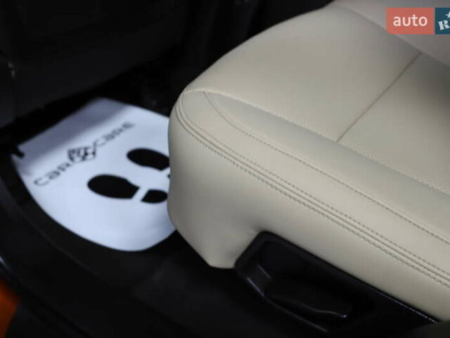 Помаранчевий Хендай Санта Фе, об'ємом двигуна 2.36 л та пробігом 180 тис. км за 13999 $, фото 63 на Automoto.ua