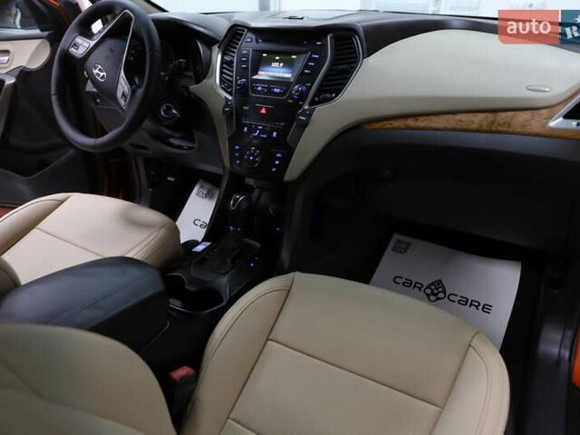 Помаранчевий Хендай Санта Фе, об'ємом двигуна 2.36 л та пробігом 180 тис. км за 13999 $, фото 74 на Automoto.ua