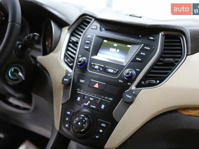 Помаранчевий Хендай Санта Фе, об'ємом двигуна 2.36 л та пробігом 180 тис. км за 13999 $, фото 95 на Automoto.ua