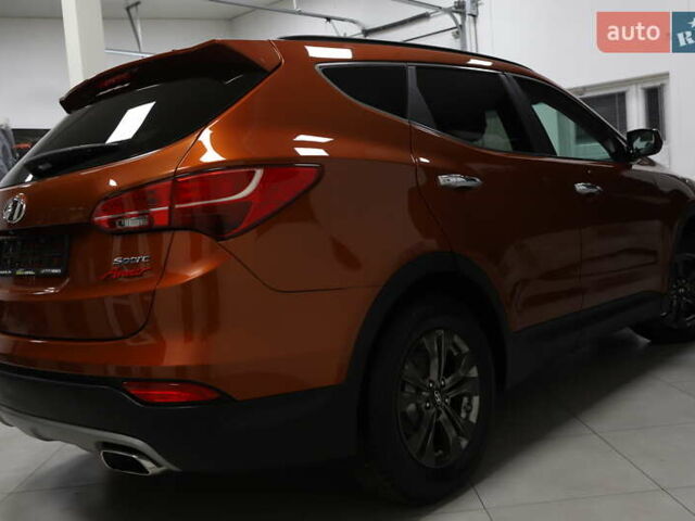 Помаранчевий Хендай Санта Фе, об'ємом двигуна 2.36 л та пробігом 180 тис. км за 13999 $, фото 3 на Automoto.ua