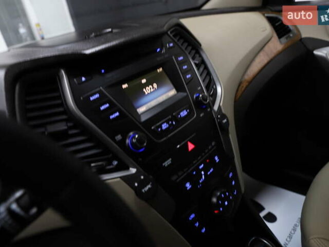 Помаранчевий Хендай Санта Фе, об'ємом двигуна 2.36 л та пробігом 180 тис. км за 13999 $, фото 54 на Automoto.ua