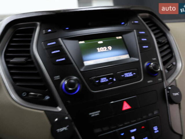 Помаранчевий Хендай Санта Фе, об'ємом двигуна 2.36 л та пробігом 180 тис. км за 13999 $, фото 69 на Automoto.ua