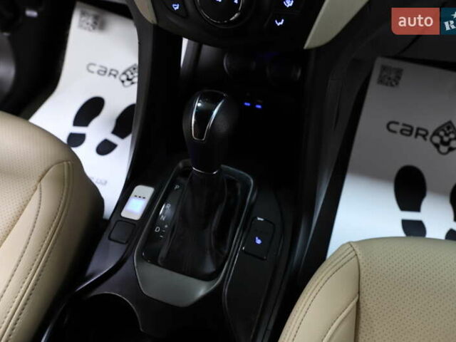 Помаранчевий Хендай Санта Фе, об'ємом двигуна 2.36 л та пробігом 180 тис. км за 13999 $, фото 83 на Automoto.ua