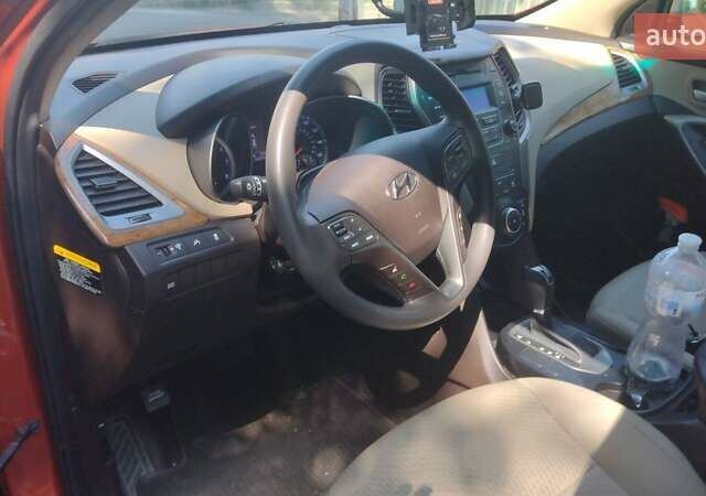 Оранжевый Хендай Санта Фе, объемом двигателя 2.4 л и пробегом 90 тыс. км за 14000 $, фото 4 на Automoto.ua