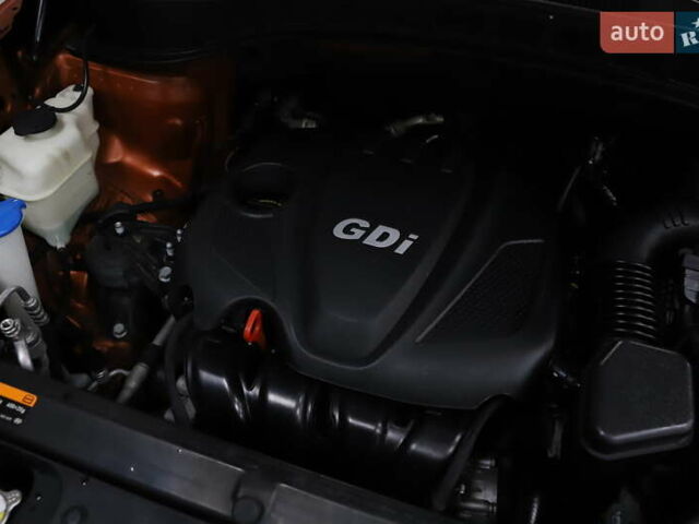 Помаранчевий Хендай Санта Фе, об'ємом двигуна 2.36 л та пробігом 180 тис. км за 13999 $, фото 113 на Automoto.ua