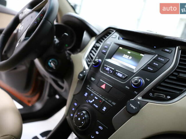 Помаранчевий Хендай Санта Фе, об'ємом двигуна 2.36 л та пробігом 180 тис. км за 13999 $, фото 90 на Automoto.ua