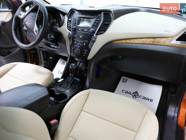 Помаранчевий Хендай Санта Фе, об'ємом двигуна 2.36 л та пробігом 180 тис. км за 13999 $, фото 94 на Automoto.ua