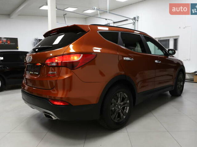 Помаранчевий Хендай Санта Фе, об'ємом двигуна 2.36 л та пробігом 180 тис. км за 13999 $, фото 6 на Automoto.ua