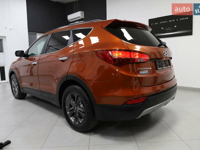 Помаранчевий Хендай Санта Фе, об'ємом двигуна 2.36 л та пробігом 180 тис. км за 13999 $, фото 7 на Automoto.ua
