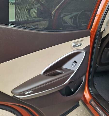 Оранжевый Хендай Санта Фе, объемом двигателя 2.4 л и пробегом 163 тыс. км за 16000 $, фото 22 на Automoto.ua