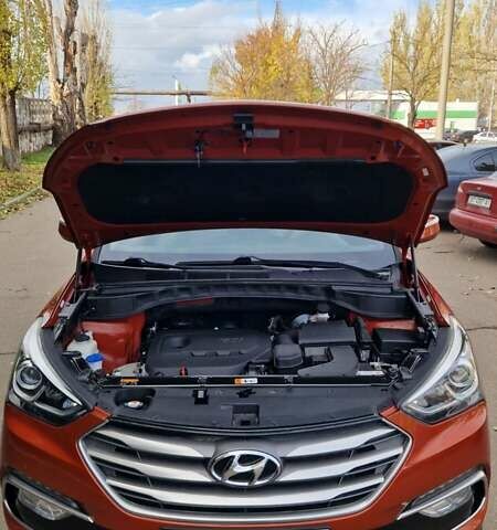 Оранжевый Хендай Санта Фе, объемом двигателя 2.4 л и пробегом 163 тыс. км за 16000 $, фото 3 на Automoto.ua