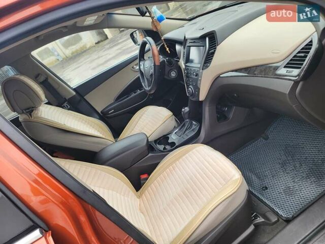 Оранжевый Хендай Санта Фе, объемом двигателя 2.36 л и пробегом 135 тыс. км за 15500 $, фото 9 на Automoto.ua