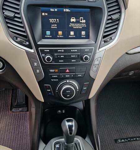 Оранжевый Хендай Санта Фе, объемом двигателя 2.4 л и пробегом 163 тыс. км за 16000 $, фото 14 на Automoto.ua