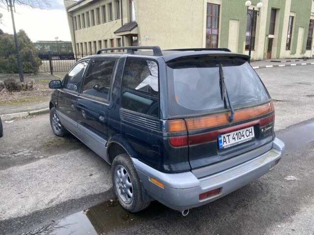 Зелений Хендай Сантамо, об'ємом двигуна 2 л та пробігом 300 тис. км за 1000 $, фото 3 на Automoto.ua