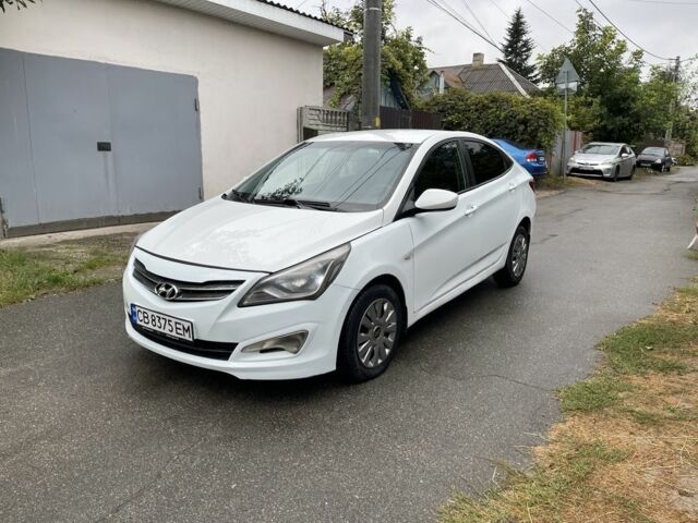 Белый Хендай Соларис, объемом двигателя 1.6 л и пробегом 260 тыс. км за 5500 $, фото 8 на Automoto.ua