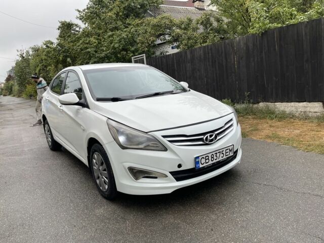 Белый Хендай Соларис, объемом двигателя 1.6 л и пробегом 260 тыс. км за 5500 $, фото 19 на Automoto.ua