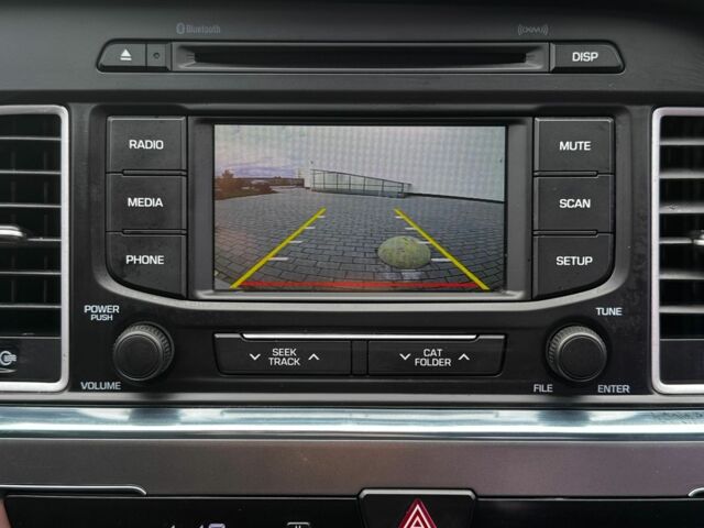 Белый Хендай Соларис, объемом двигателя 2 л и пробегом 387 тыс. км за 263 $, фото 14 на Automoto.ua