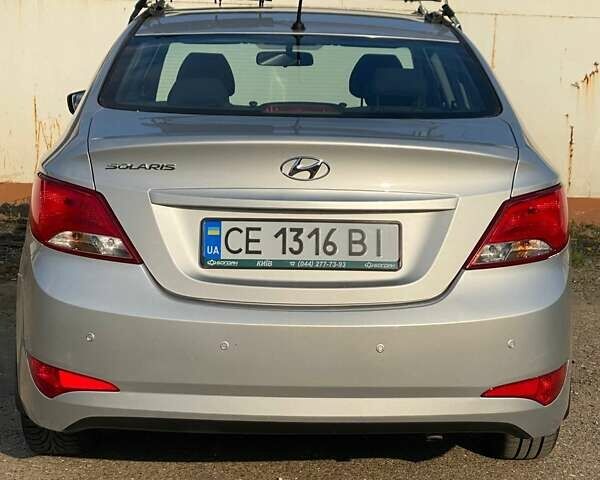 Сірий Хендай Соларіс, об'ємом двигуна 1.4 л та пробігом 79 тис. км за 9500 $, фото 4 на Automoto.ua
