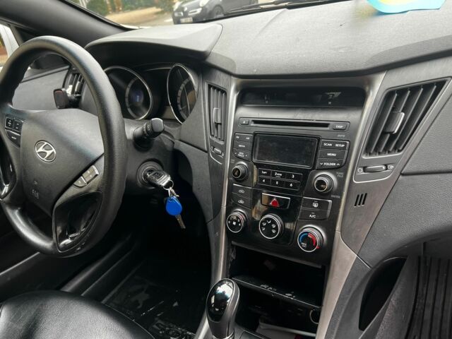 Білий Хендай Соната, об'ємом двигуна 2 л та пробігом 88 тис. км за 7300 $, фото 14 на Automoto.ua