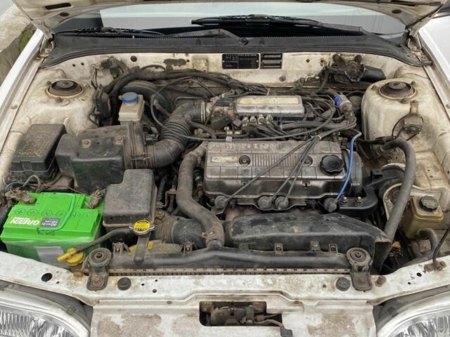 Білий Хендай Соната, об'ємом двигуна 2 л та пробігом 330 тис. км за 987 $, фото 6 на Automoto.ua