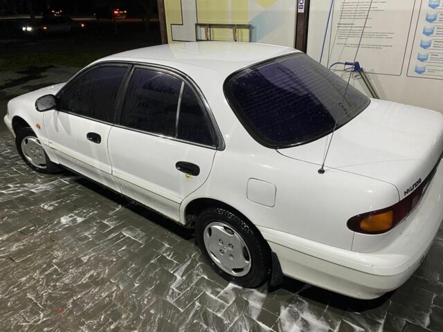 Білий Хендай Соната, об'ємом двигуна 2 л та пробігом 330 тис. км за 987 $, фото 19 на Automoto.ua