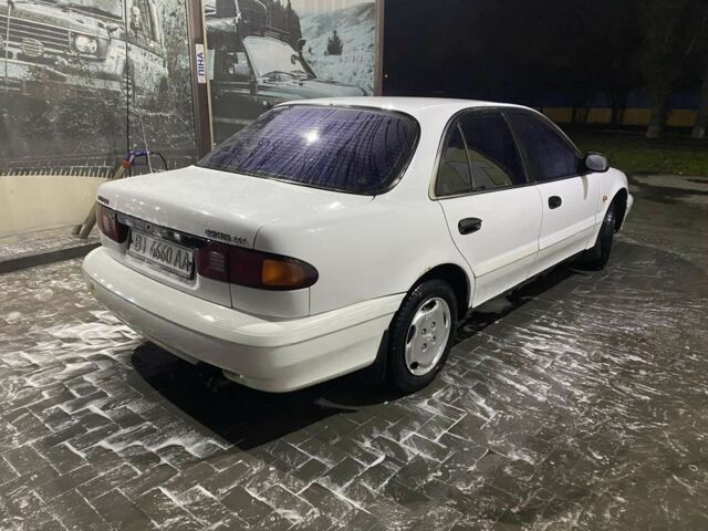 Білий Хендай Соната, об'ємом двигуна 2 л та пробігом 330 тис. км за 987 $, фото 11 на Automoto.ua