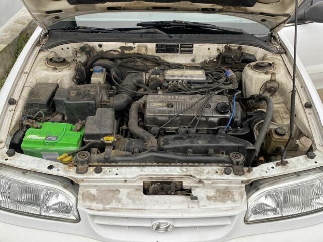 Білий Хендай Соната, об'ємом двигуна 2 л та пробігом 330 тис. км за 987 $, фото 16 на Automoto.ua