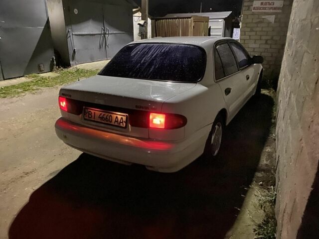 Білий Хендай Соната, об'ємом двигуна 2 л та пробігом 330 тис. км за 987 $, фото 2 на Automoto.ua