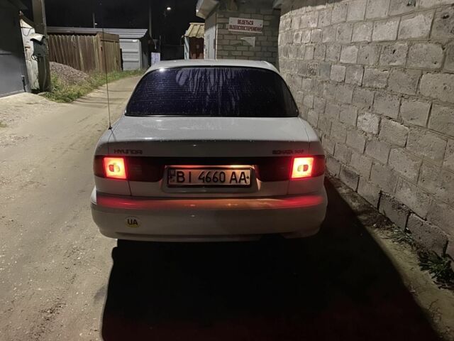 Білий Хендай Соната, об'ємом двигуна 2 л та пробігом 330 тис. км за 987 $, фото 13 на Automoto.ua