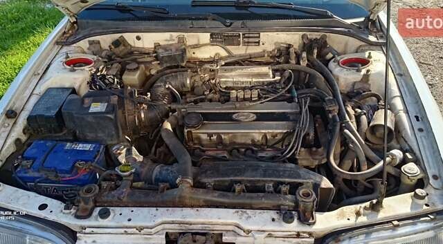 Белый Хендай Соната, объемом двигателя 1.8 л и пробегом 250 тыс. км за 2200 $, фото 7 на Automoto.ua