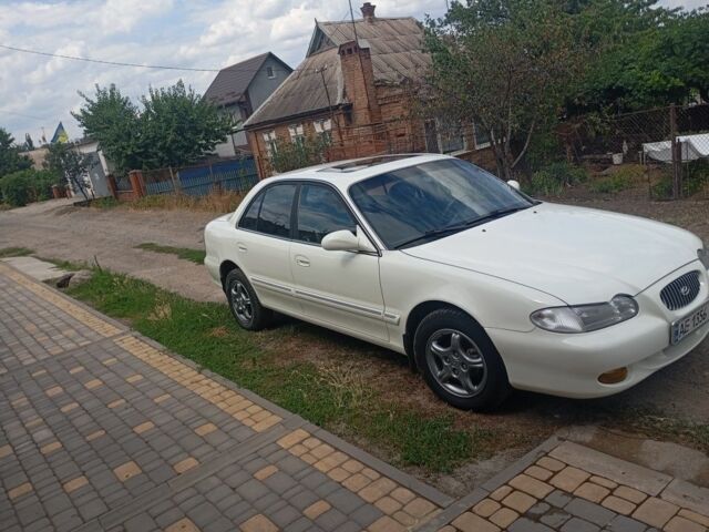 Білий Хендай Соната, об'ємом двигуна 2 л та пробігом 722 тис. км за 2800 $, фото 3 на Automoto.ua