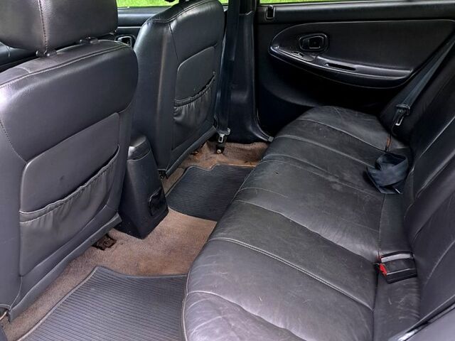 Білий Хендай Соната, об'ємом двигуна 2 л та пробігом 300 тис. км за 1999 $, фото 4 на Automoto.ua