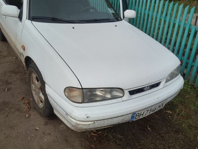 Білий Хендай Соната, об'ємом двигуна 2 л та пробігом 276 тис. км за 1500 $, фото 3 на Automoto.ua