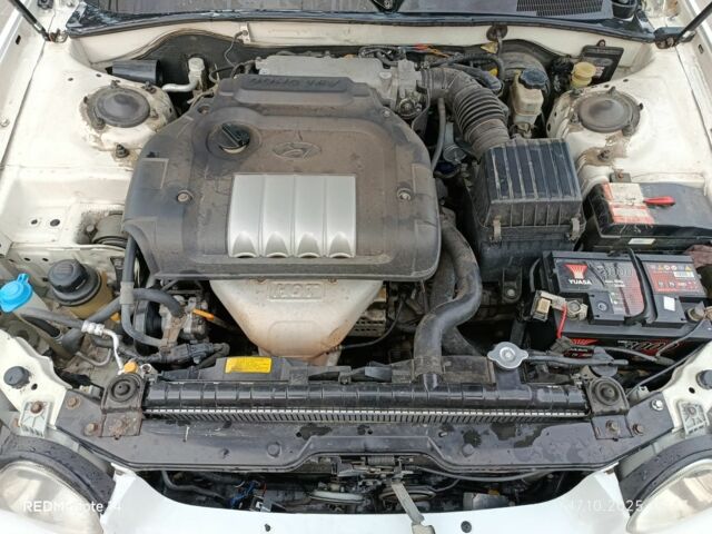 Белый Хендай Соната, объемом двигателя 2 л и пробегом 270 тыс. км за 2799 $, фото 14 на Automoto.ua