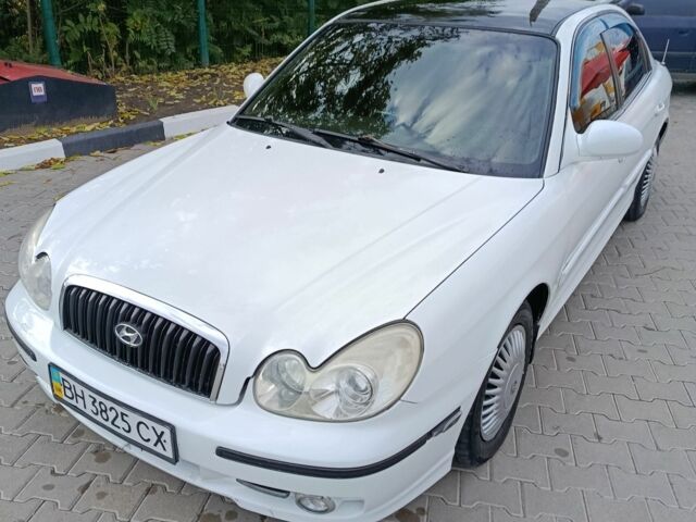 Белый Хендай Соната, объемом двигателя 2 л и пробегом 270 тыс. км за 2799 $, фото 7 на Automoto.ua