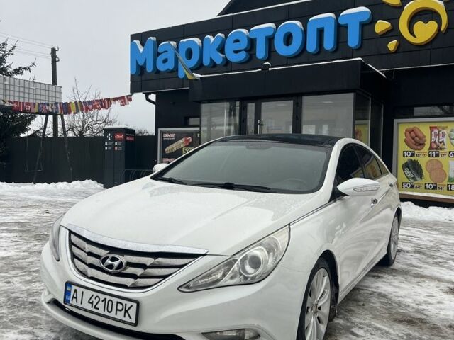 Білий Хендай Соната, об'ємом двигуна 2.4 л та пробігом 220 тис. км за 7300 $, фото 7 на Automoto.ua