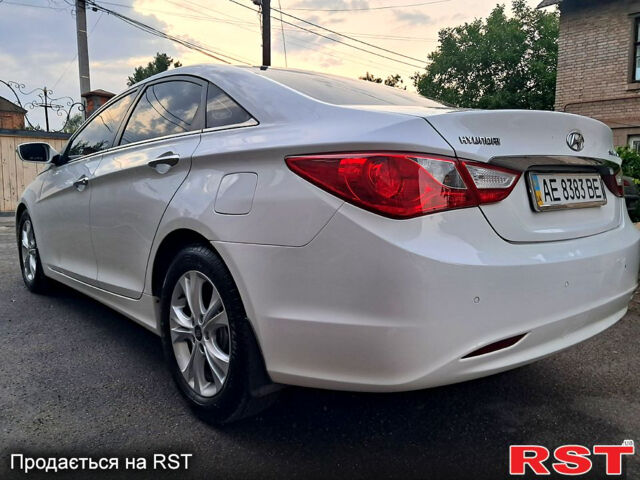 Білий Хендай Соната, об'ємом двигуна 2 л та пробігом 152 тис. км за 9300 $, фото 8 на Automoto.ua