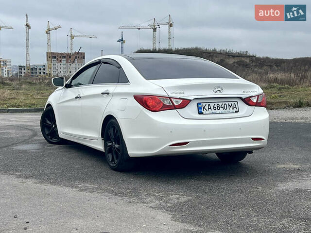 Білий Хендай Соната, об'ємом двигуна 2.4 л та пробігом 275 тис. км за 7600 $, фото 8 на Automoto.ua