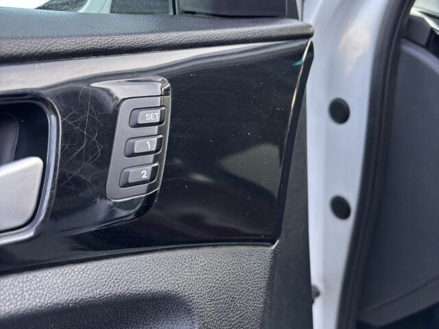 Белый Хендай Соната, объемом двигателя 2.4 л и пробегом 700 тыс. км за 7000 $, фото 15 на Automoto.ua