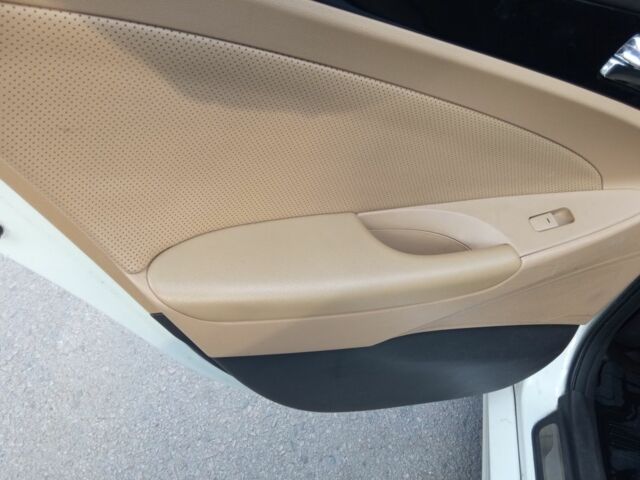 Белый Хендай Соната, объемом двигателя 0 л и пробегом 218 тыс. км за 6800 $, фото 17 на Automoto.ua