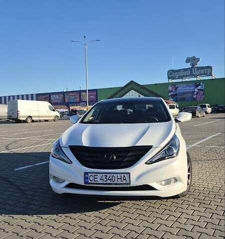 Білий Хендай Соната, об'ємом двигуна 2.36 л та пробігом 224 тис. км за 10000 $, фото 7 на Automoto.ua