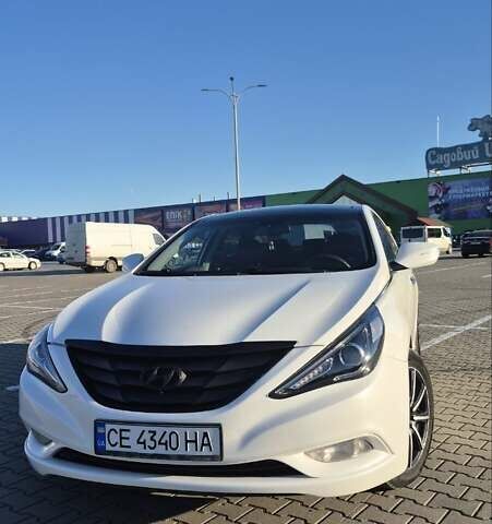 Білий Хендай Соната, об'ємом двигуна 2.36 л та пробігом 224 тис. км за 10000 $, фото 6 на Automoto.ua