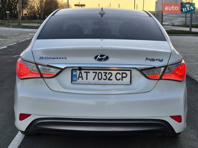 Білий Хендай Соната, об'ємом двигуна 2.36 л та пробігом 186 тис. км за 9100 $, фото 6 на Automoto.ua