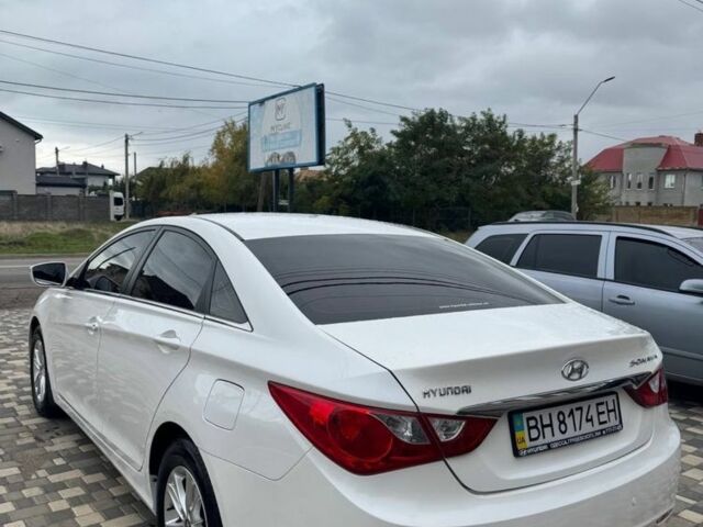 Хендай Соната 2011 в Одессе на Automoto.ua Белый Хендай Соната, объемом двигателя 2 л и пробегом 80 тыс. км за 10500 $, фото 4 на Automoto.ua