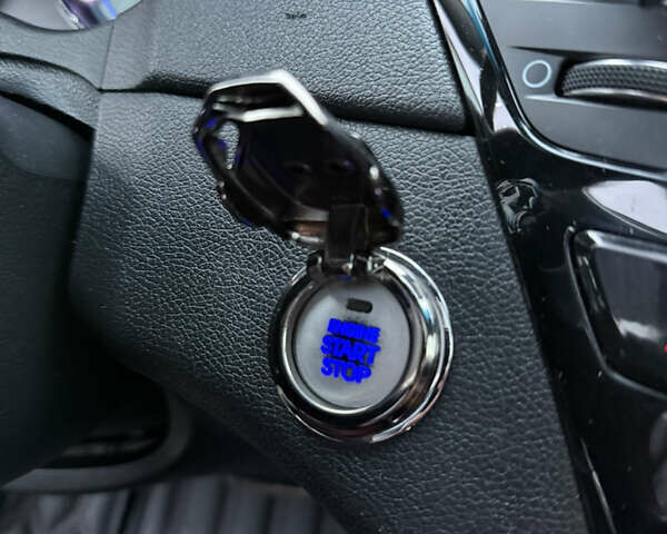 Белый Хендай Соната, объемом двигателя 2.36 л и пробегом 230 тыс. км за 9850 $, фото 20 на Automoto.ua