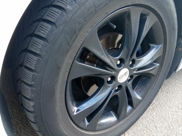 Белый Хендай Соната, объемом двигателя 0 л и пробегом 218 тыс. км за 6800 $, фото 15 на Automoto.ua