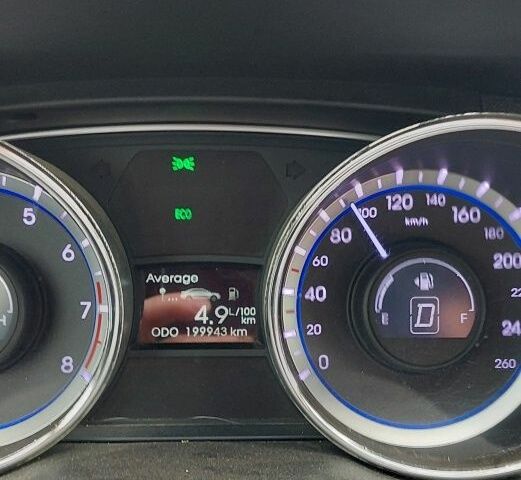 Хендай Соната 2011 в Киеве на Automoto.ua Белый Хендай Соната, объемом двигателя 2 л и пробегом 200 тыс. км за 8284 $, фото 16 на Automoto.ua