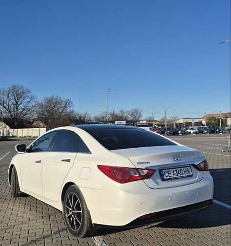 Білий Хендай Соната, об'ємом двигуна 2.36 л та пробігом 224 тис. км за 10000 $, фото 4 на Automoto.ua