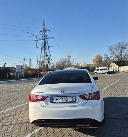 Білий Хендай Соната, об'ємом двигуна 2.36 л та пробігом 224 тис. км за 10000 $, фото 23 на Automoto.ua